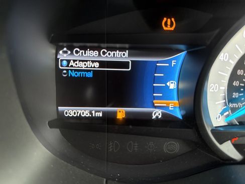 Used 2022 Ford Edge SEL w/ Convenience Package image 13