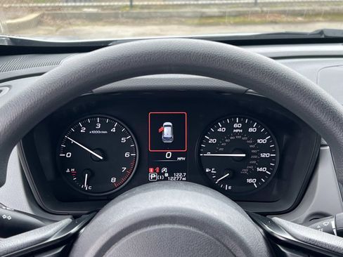 Certified 2024 Subaru Crosstrek 2.0i image 27