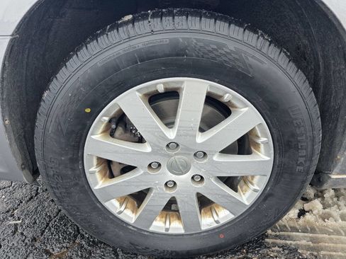 Used 2016 Chrysler Town & Country Touring image 28