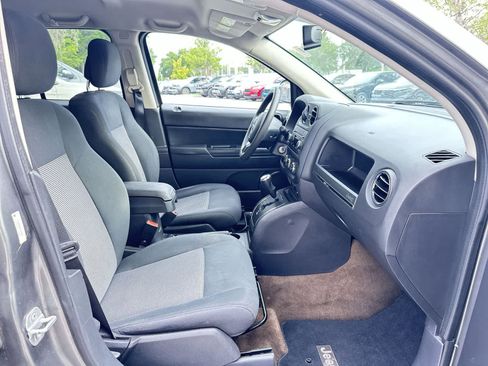 Used 2013 Jeep Compass Sport AWD/4WD image 16