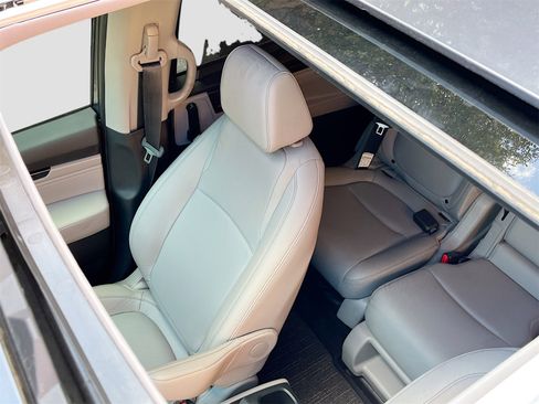 Used 2023 Honda Odyssey Touring image 22