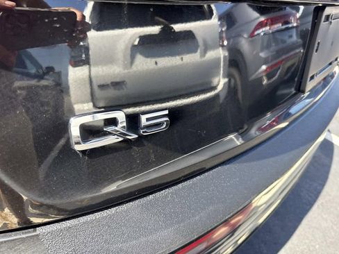 Used 2025 Audi Q5 2.0T Premium image 4