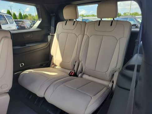New 2026 Jeep Grand Cherokee L Limited AWD/4WD image 16