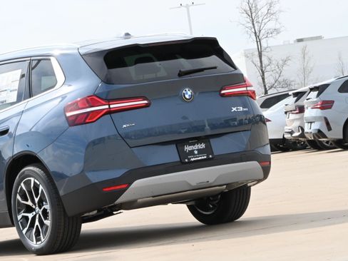 Used 2026 BMW X3 xDrive30i w/ Premium Package AWD/4WD image 6