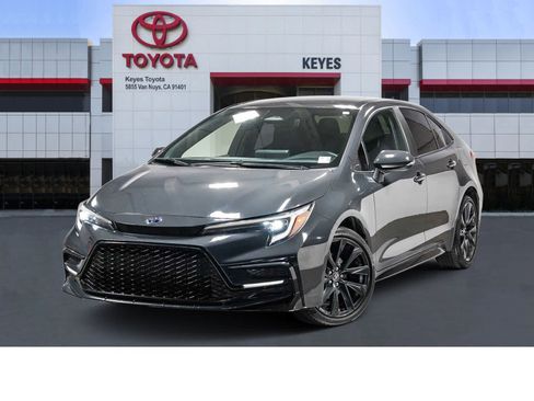 Certified 2024 Toyota Corolla SE FWD image 1