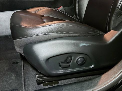 Certified 2024 Jeep Compass Limited w/ High Altitude Package image 16