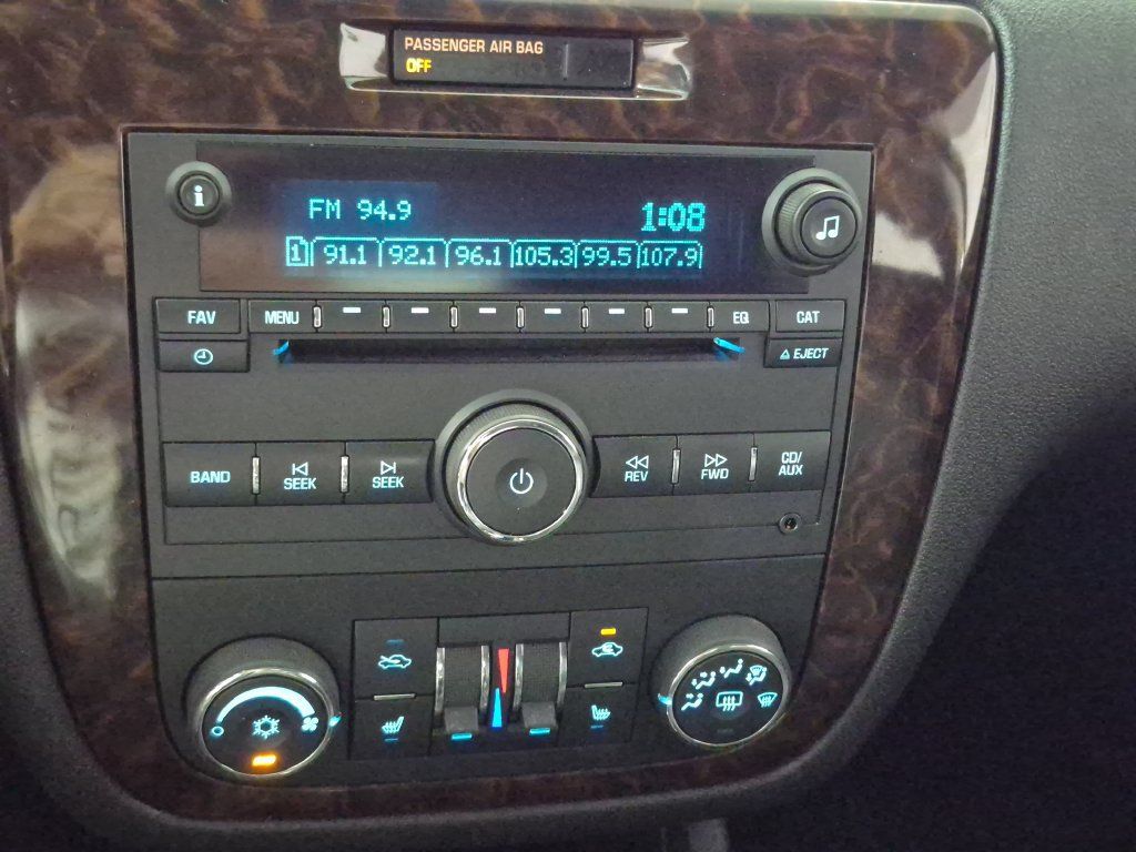 Used 2012 Chevrolet Impala LTZ FWD image 21