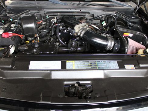 Used 2003 Ford F150 Harley-Davidson RWD image 40