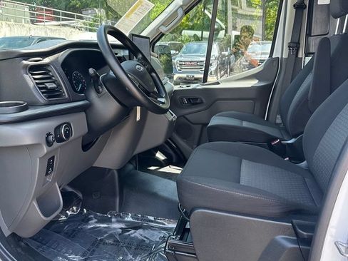 Used 2023 Ford E-Transit Medium Roof RWD image 9