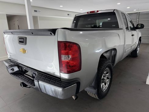 Used 2011 Chevrolet Silverado 1500 LT AWD/4WD image 9