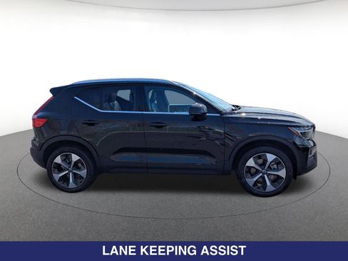 New 2025 Volvo XC40 B5 Core w/ Protection Package Premier image 3