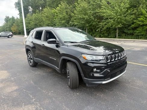 Used 2023 Jeep Compass Limited AWD/4WD image 4