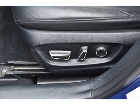 Used 2016 Toyota Prius Four w/ Advanced Technology Package image 32