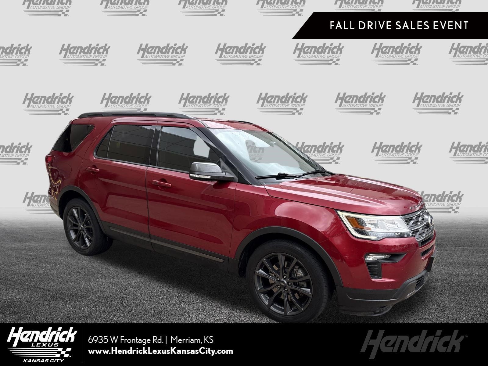 Used 2018 Ford Explorer XLT w/ Equipment Group 202A FWD image 1