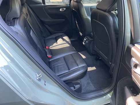 Certified 2023 Volvo XC40 B5 Plus w/ Climate Package AWD/4WD image 15