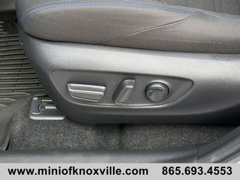 Used 2023 Toyota RAV4 SE AWD/4WD image 12