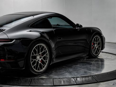 Used 2020 Porsche 911 Carrera 4S image 15