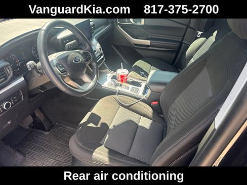 Used 2023 Ford Explorer XLT RWD image 5