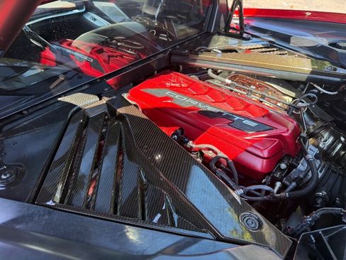 Used 2021 Chevrolet Corvette Stingray Premium Cpe w/ Z51 Performance Package RWD image 29