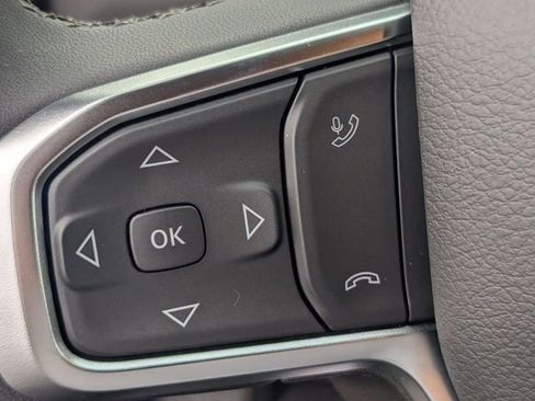 New 2026 RAM 1500 4x4 Crew Cab image 13
