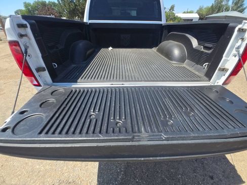 Used 2014 RAM 1500 Express AWD/4WD image 23