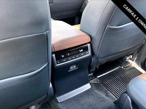 Used 2024 Lexus GX 550 w/ Cold Area Package AWD/4WD image 12