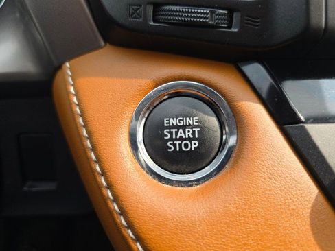 Used 2016 Toyota RAV4 Limited image 37