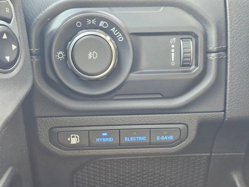 Used 2025 Jeep Wrangler Unlimited Rubicon 4xe w/ Safety Group AWD/4WD image 37