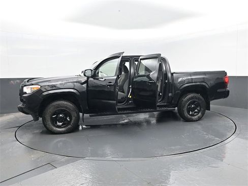 Used 2022 Toyota Tacoma SR image 25