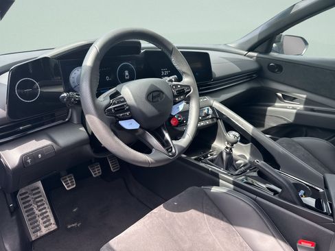 Used 2025 Hyundai Elantra N FWD image 12