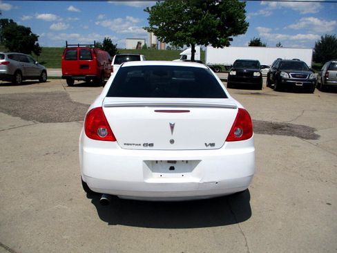 Used 2009 Pontiac G6 Sedan w/ Sport Package 2 image 5