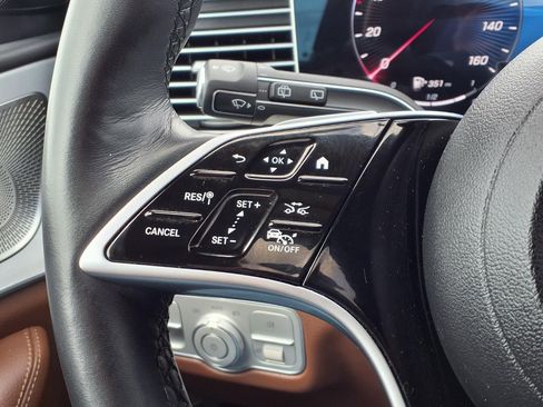 Used 2025 Mercedes-Benz GLS 450 4MATIC image 21
