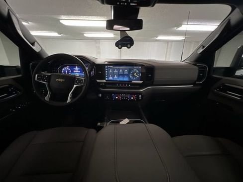 Certified 2024 Chevrolet Silverado 2500 LTZ w/ LTZ Convenience Package AWD/4WD image 20