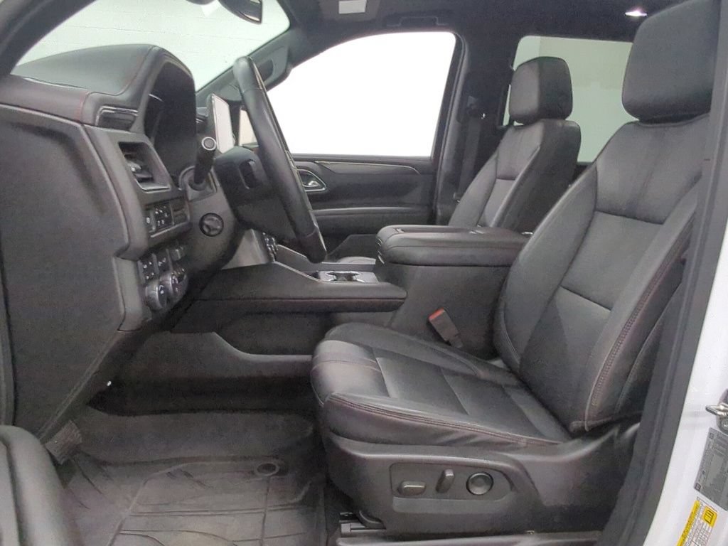 Used 2023 Chevrolet Tahoe RST w/ Luxury Package AWD/4WD image 9
