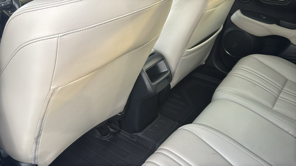 Used 2024 Honda HR-V EX-L image 32