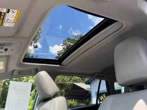 Used 2017 Toyota RAV4 XLE FWD image 20