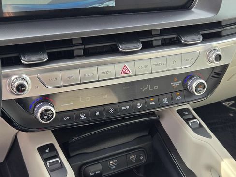 Used 2024 Kia Telluride S w/ S Sunroof Package AWD/4WD image 39