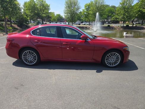 Used 2018 Alfa Romeo Giulia Ti w/ Quick Order Package 22X Lusso AWD/4WD image 20