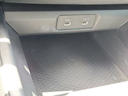 Used 2023 Honda Accord LX image 17