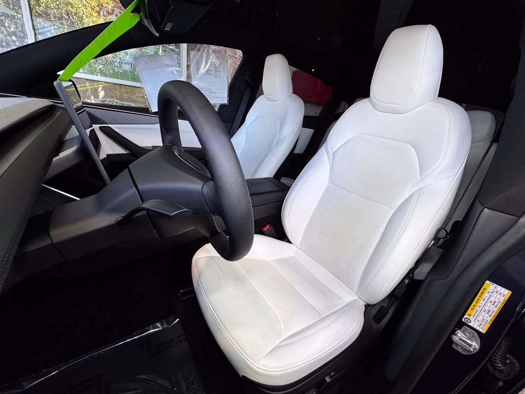Used 2026 Tesla Model Y Long Range AWD/4WD image 16