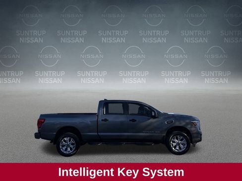 Used 2024 Nissan Titan SV w/ SV Convenience Package image 15