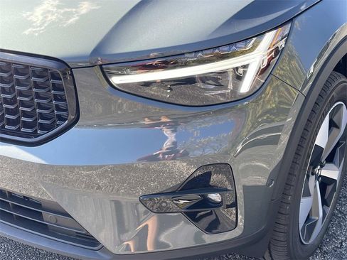 New 2026 Volvo XC40 B5 Plus w/ Protection Package Premier image 9