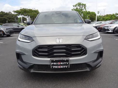 Used 2025 Honda HR-V Sport image 5