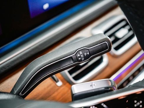 Used 2025 Mercedes-Benz GLS 450 4MATIC image 22