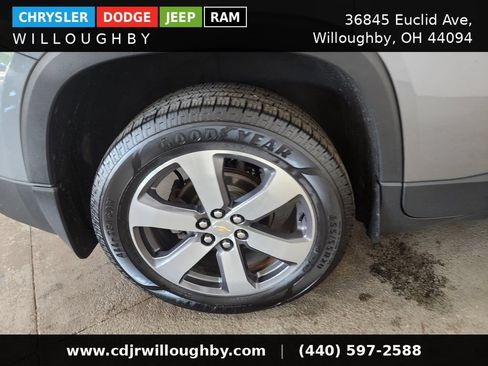 Used 2019 Chevrolet Traverse LT w/ LT Premium Package AWD/4WD image 48