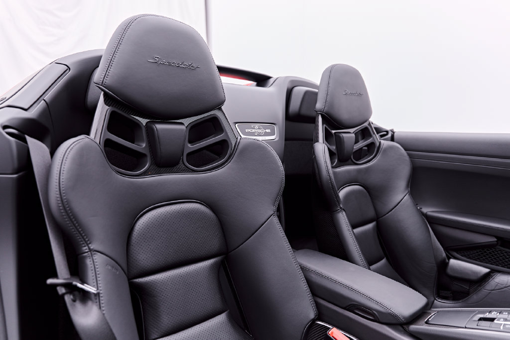Used 2019 Porsche 911 Speedster w/ Chrono Package RWD image 49