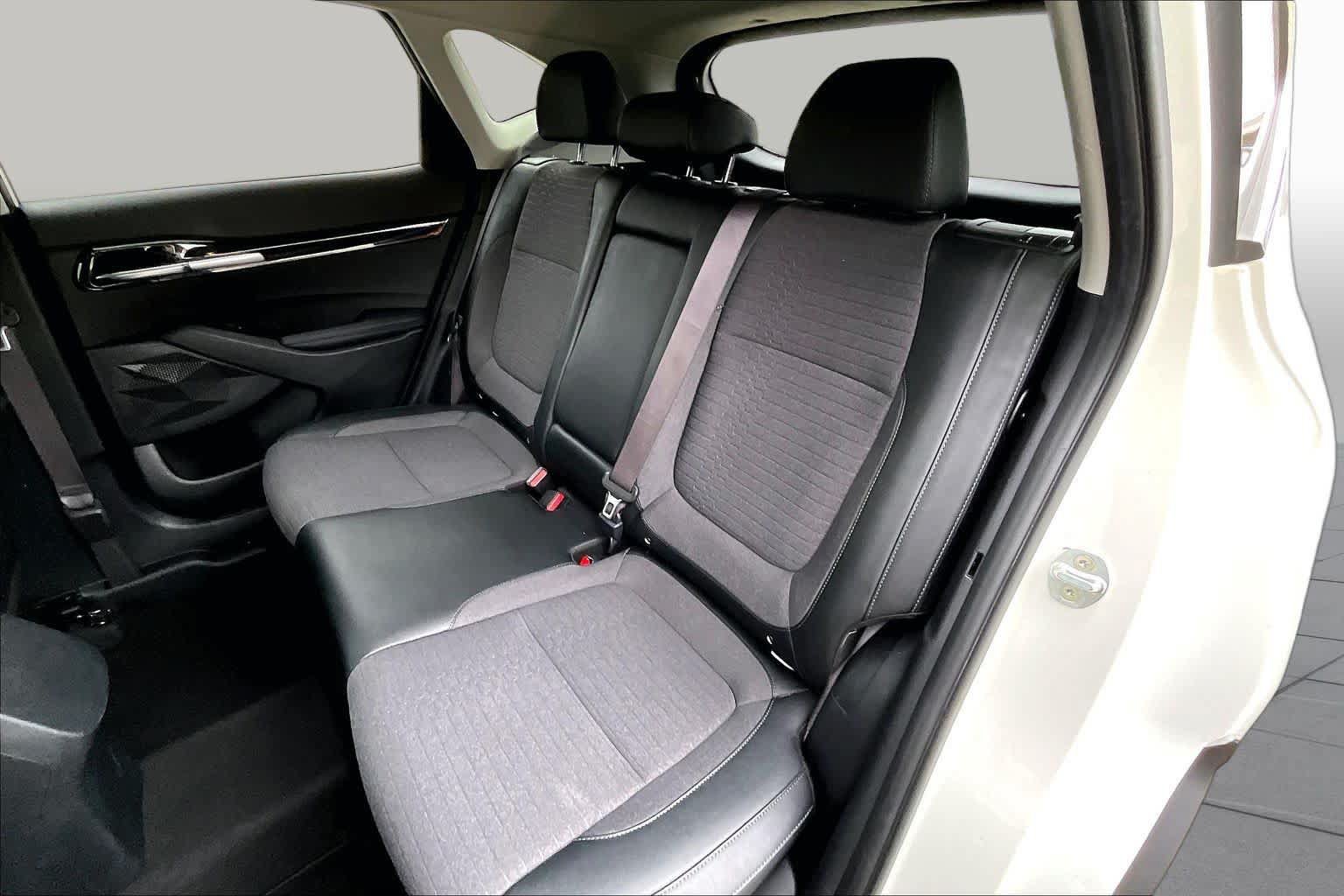 Used 2021 Kia Seltos S FWD image 18