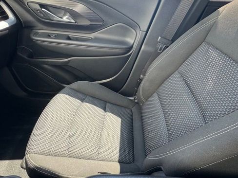 Used 2022 GMC Terrain SLE w/ Driver Convenience Package image 24