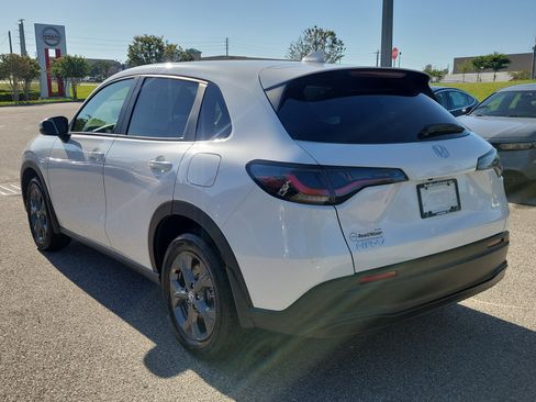 Used 2026 Honda HR-V LX image 6