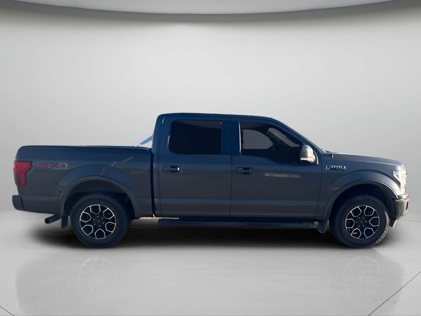 Used 2020 Ford F150 Lariat w/ Equipment Group 502A Luxury AWD/4WD image 6